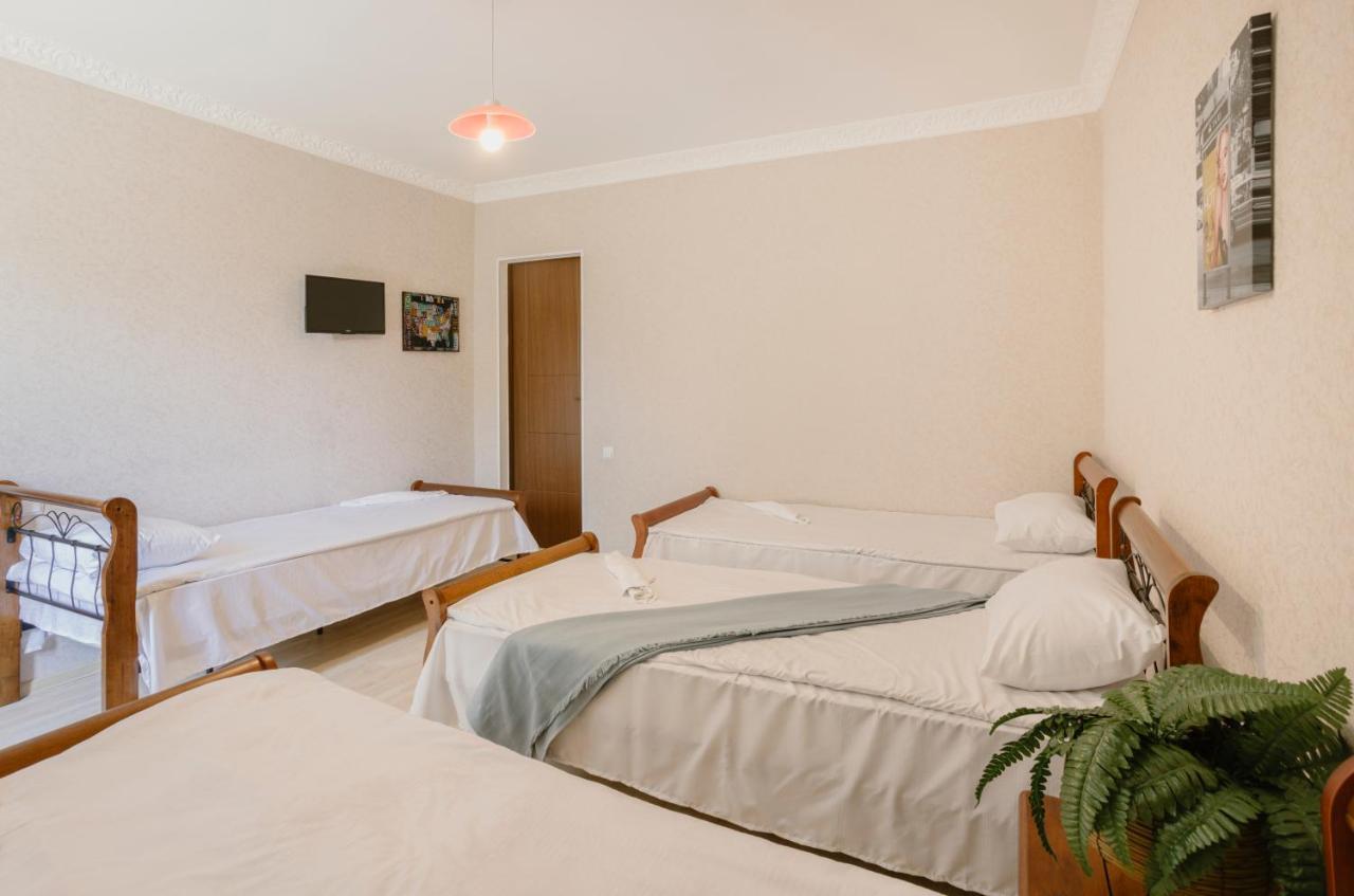 טביליסי Marcos Hotel מראה חיצוני תמונה