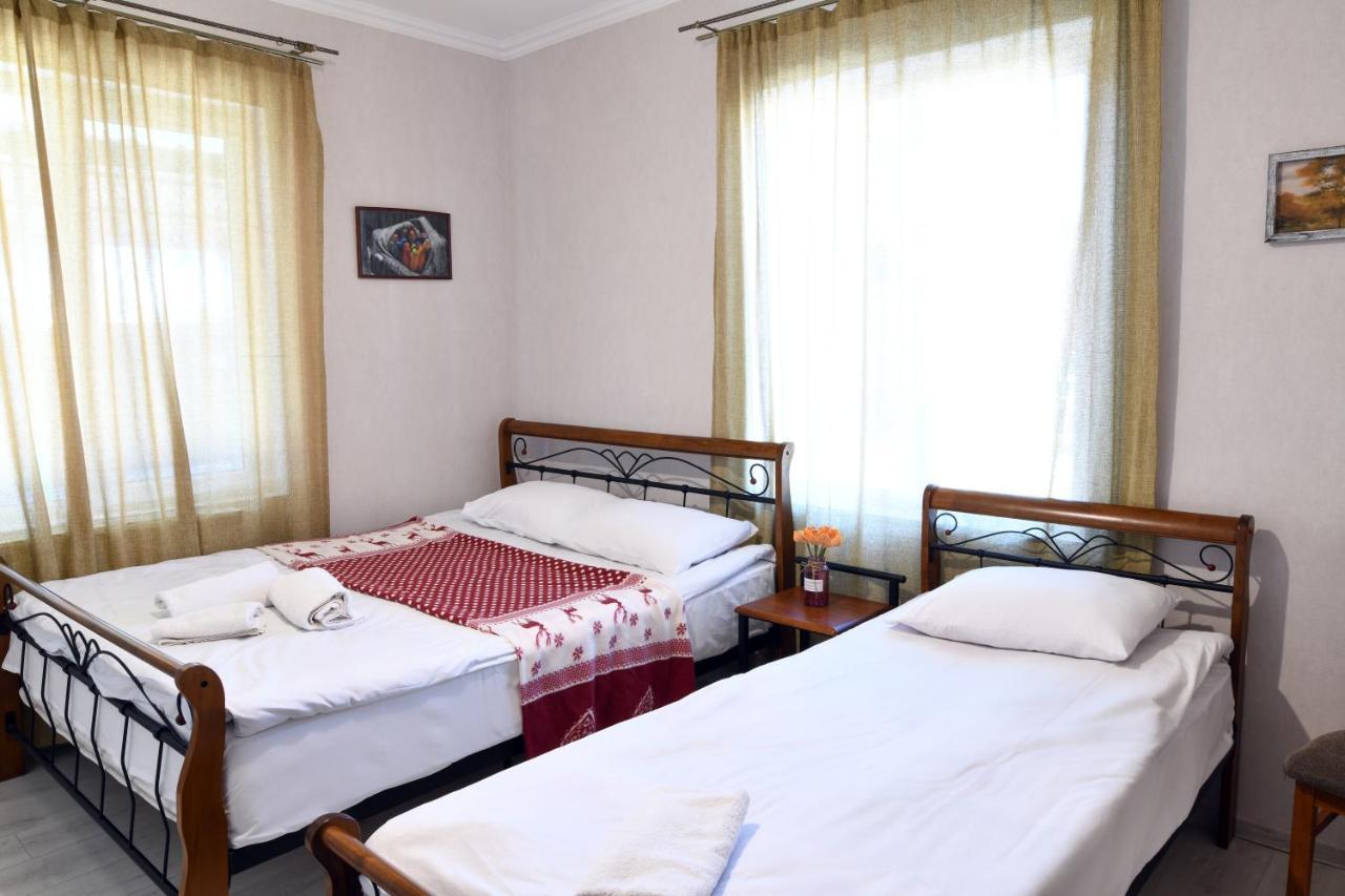 טביליסי Marcos Hotel מראה חיצוני תמונה