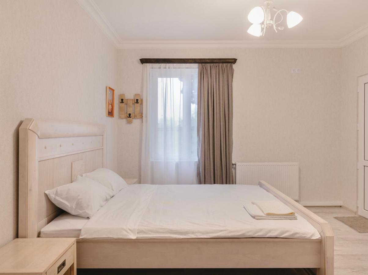 טביליסי Marcos Hotel מראה חיצוני תמונה