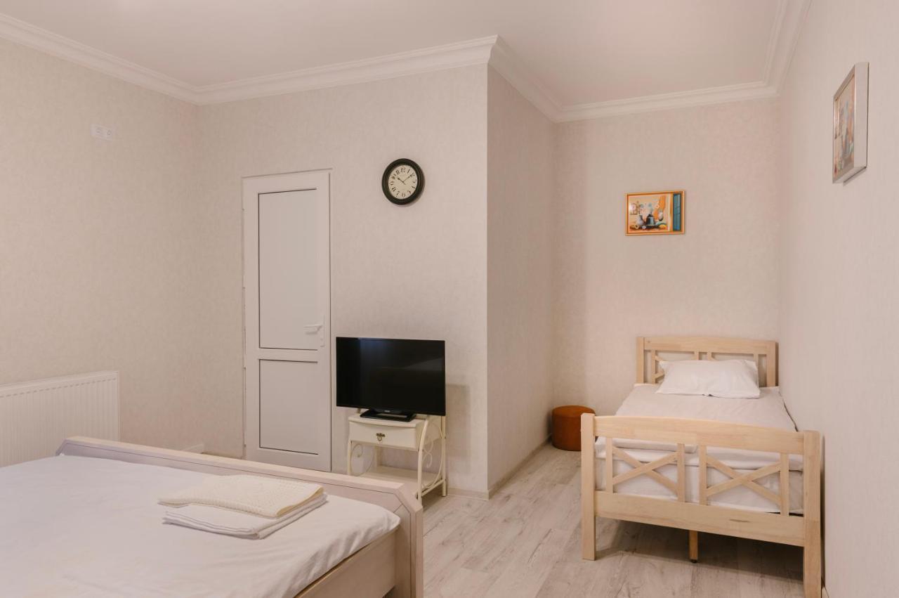 טביליסי Marcos Hotel מראה חיצוני תמונה