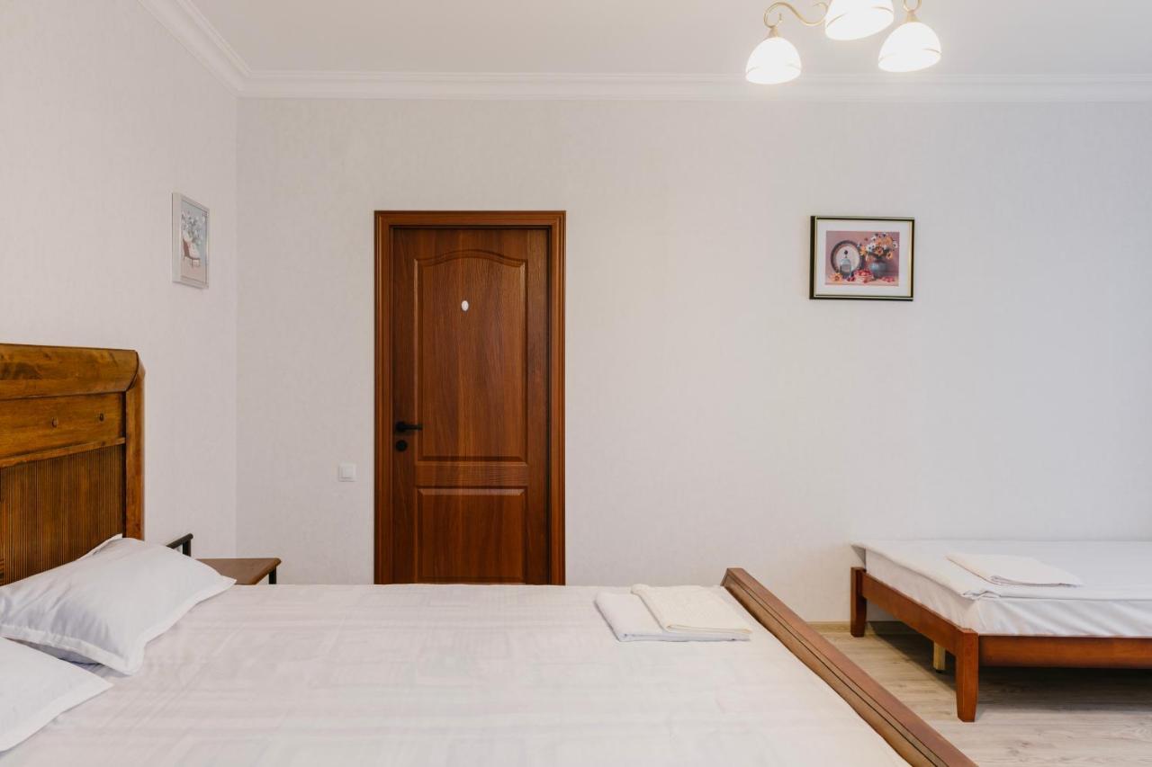 טביליסי Marcos Hotel מראה חיצוני תמונה
