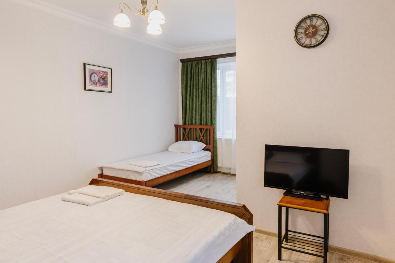 טביליסי Marcos Hotel מראה חיצוני תמונה